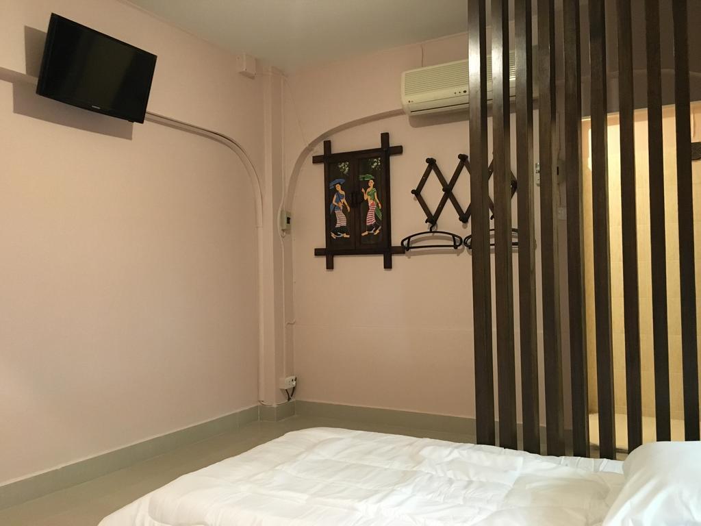 The Grand Palace Hostel Бангкок Номер фото