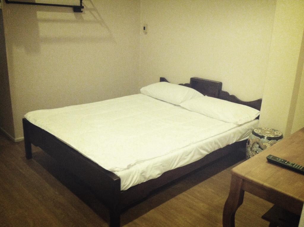The Grand Palace Hostel Бангкок Экстерьер фото